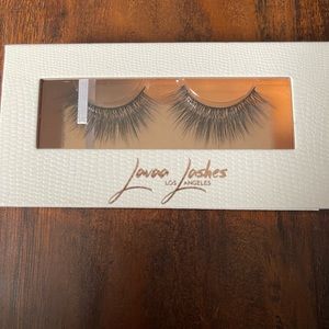 NIB Lavaa Faux Mink Lashes Charm